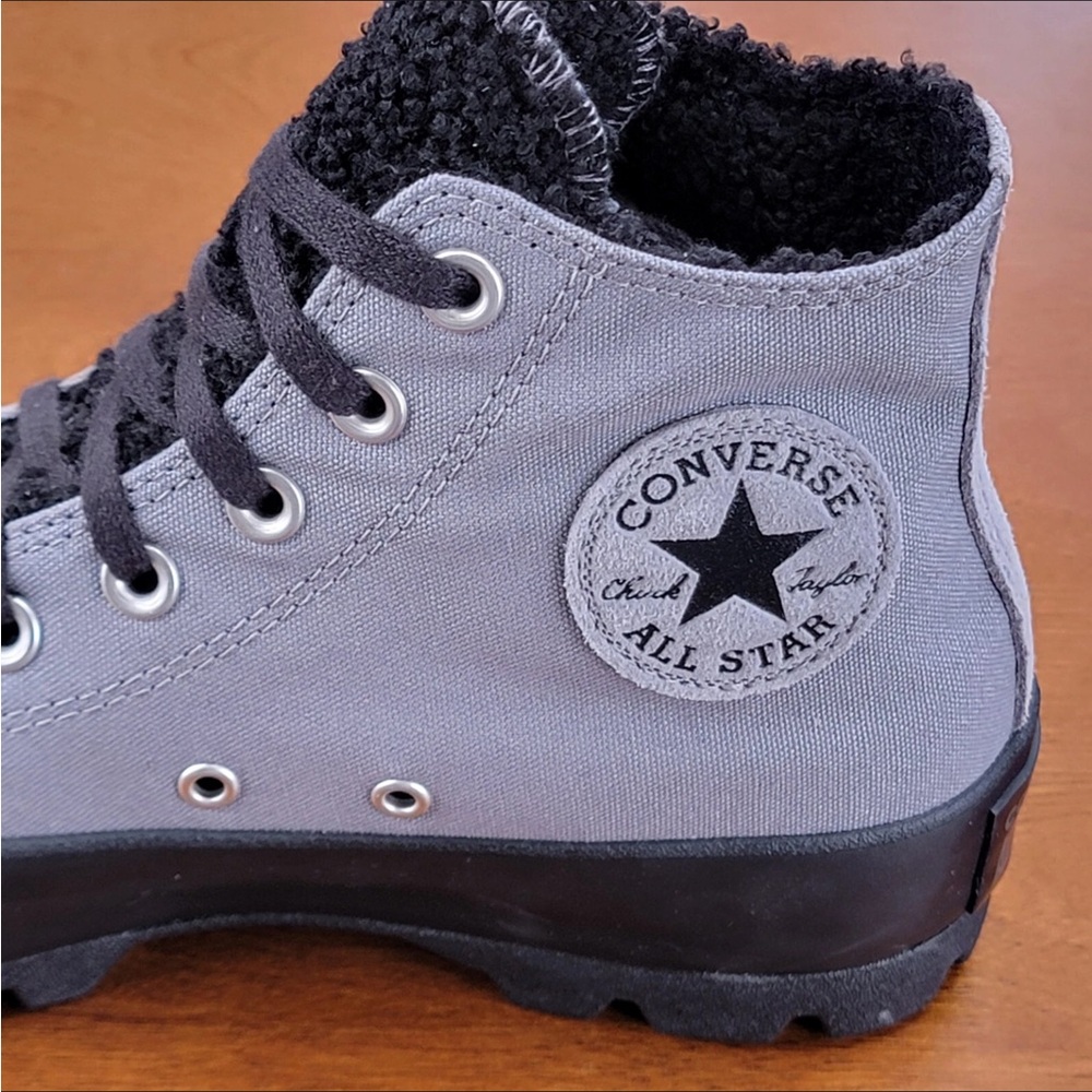 Converse Women's CTAS Lugged Hi Canvas Sherpa 573066C Mason Gray/Black - Picture 3 of 15